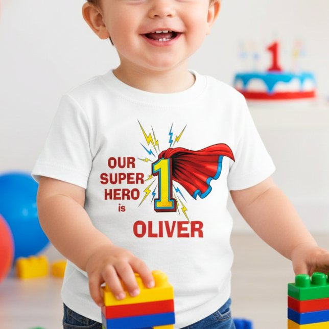 Camiseta De Bebé Superhero Number 1 with Cape First Birthday (Subido por el creador)