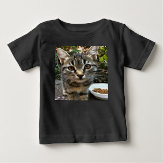 Camiseta De Bebé Tabby Cat Kitten Haciendo Contacto Ocular