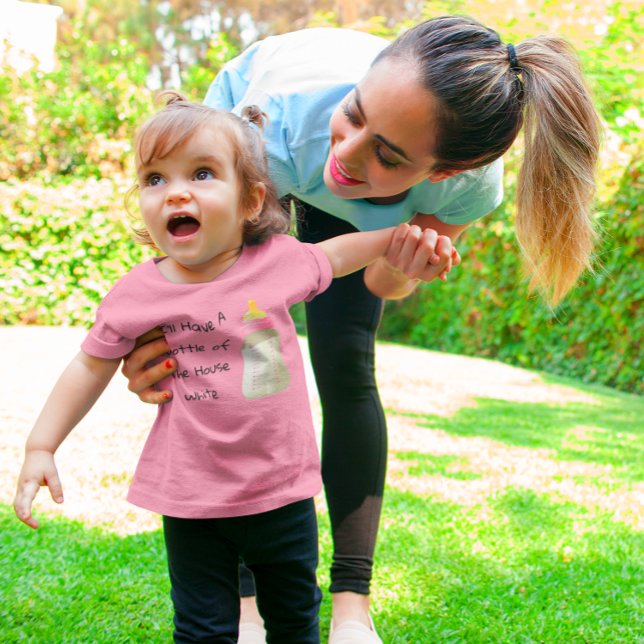 Camiseta De Bebé Tendré una botella de la casa blanca Chicas divert (Subido por el creador)