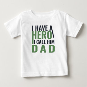 Camiseta De Bebé tengo un héroe
