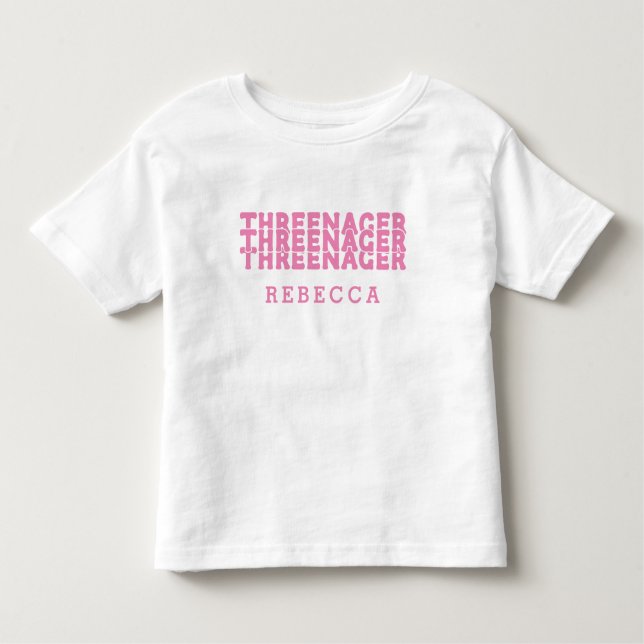 Camiseta De Bebé Threenager Letra Retro Nombre Rosa (Anverso)
