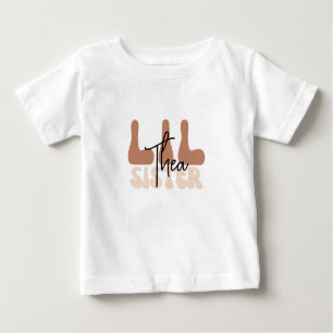 Camiseta De Bebé Tipografía personalizada de boho de hermanita pequ