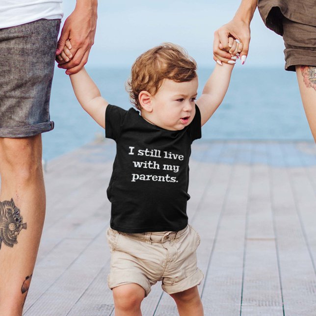 Camiseta De Bebé Todavía Vivo Con Mis Padres (Subido por el creador)