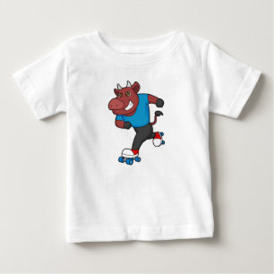Camiseta De Bebé Toro en patinaje en línea con patines de ruedas