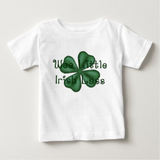 Camiseta De Bebé Trébol irlandés pequenito de la muchacha del KRW