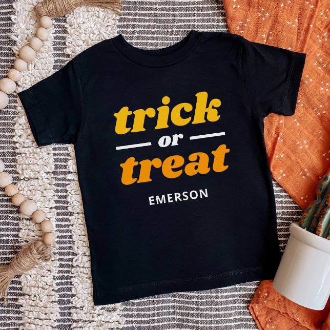 Camiseta De Bebé Truco o trato en Halloween monogramado (Subido por el creador)