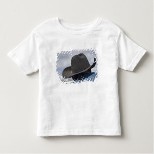 Camiseta De Bebé Tucson, Arizona. Gorras de vaquero funcionando en
