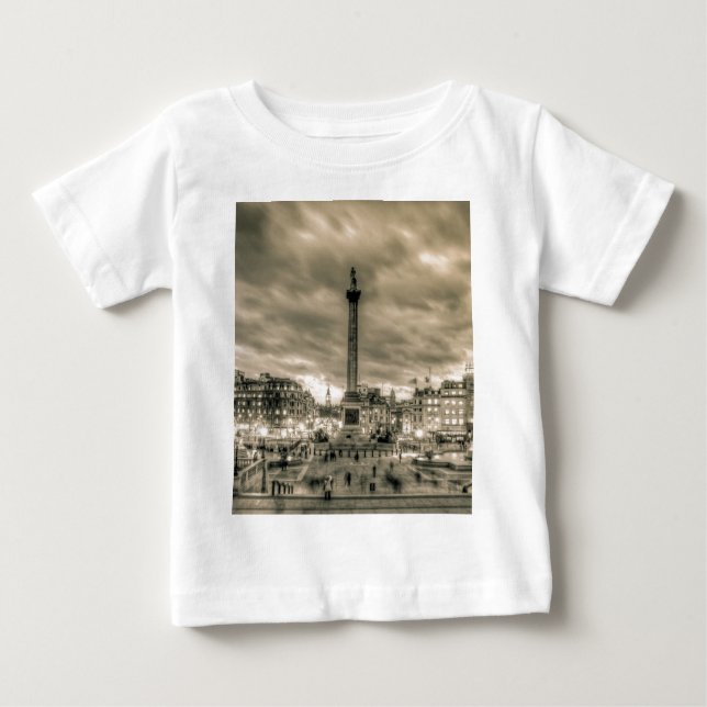 Camiseta De Bebé Turistas en el cuadrado de Trafalgar, Londres (Anverso)