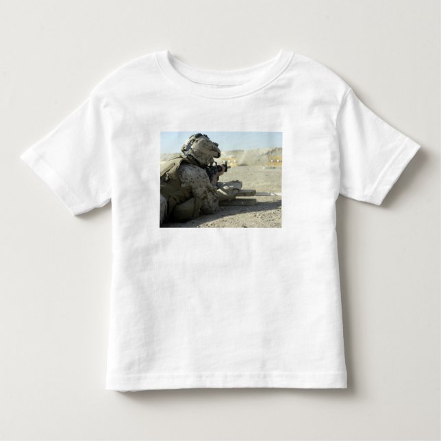 Camiseta De Bebé Un marine dispara un rifle de servicio M16A2 (Anverso)