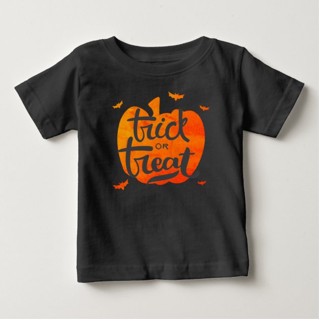 Camiseta De Bebé Un niño pequeño de Halloween con calabaza de truco (Anverso)