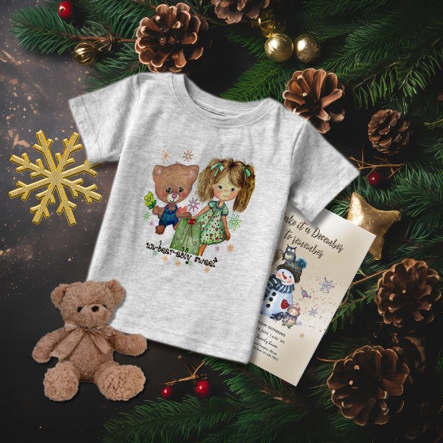 Camiseta De Bebé Un osito de peluche insoportablemente dulce y un C (Unbearably Sweet Teddy Bear and a Girl Baby T-Shirt)