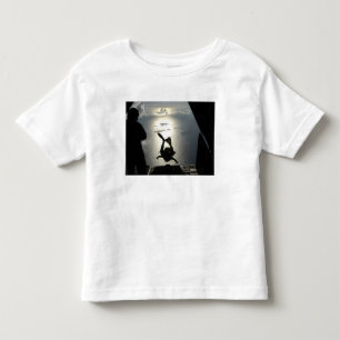 Camiseta De Bebé Un pararescueman de la fuerza aérea