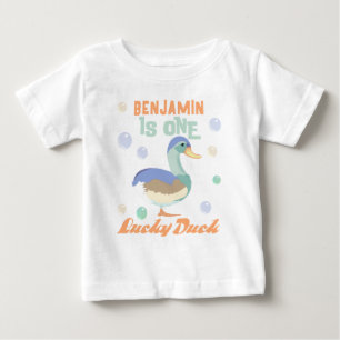 Camiseta De Bebé Un Pato Afortunado & Burbujas Primera Cumpleaños P