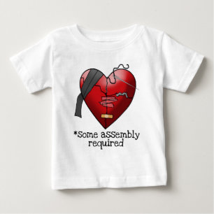 Camiseta De Bebé Un poco de asamblea requerida para un mono