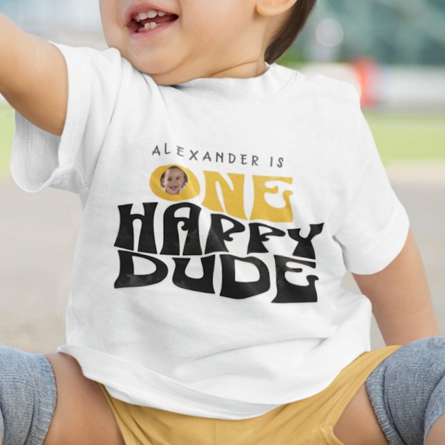Camiseta De Bebé Un tipo feliz cumpleaños moderno (Subido por el creador)