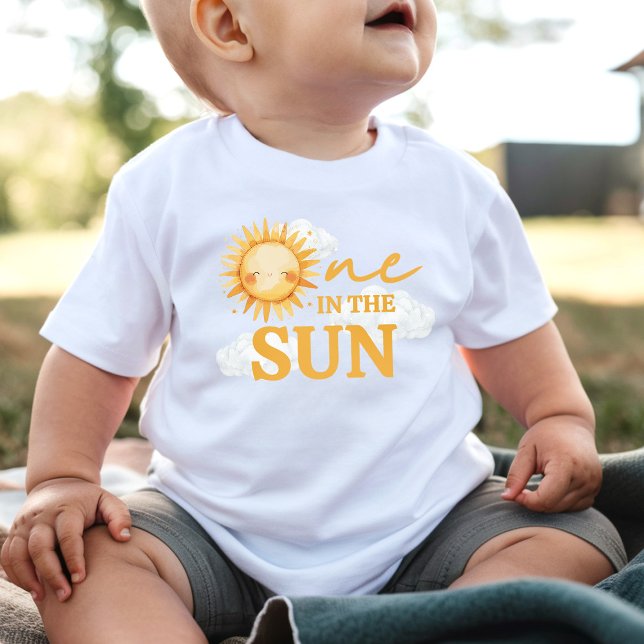 Camiseta De Bebé Uno en el Sol Cumpleaños de Honor 1er Cumpleaños (Subido por el creador)