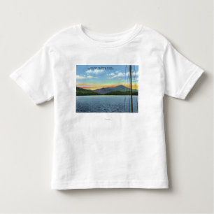 Camiseta De Bebé Vista del lago del muelle del mesón de Whiteface