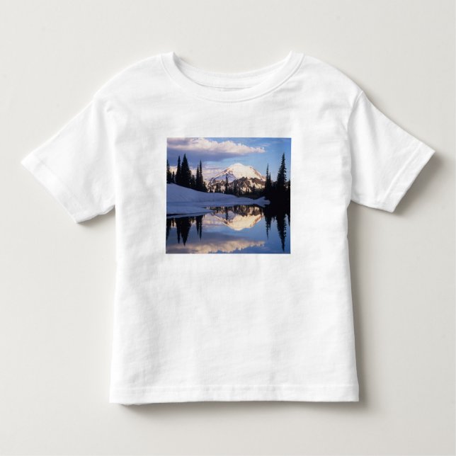 Camiseta De Bebé WA, Monte Rainier NP, Monte Rainier y nubes (Anverso)