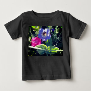 Camiseta De Bebé Wasp en una flor azul