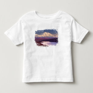 Camiseta De Bebé Wonder Lake y Mt. Denali al amanecer en el