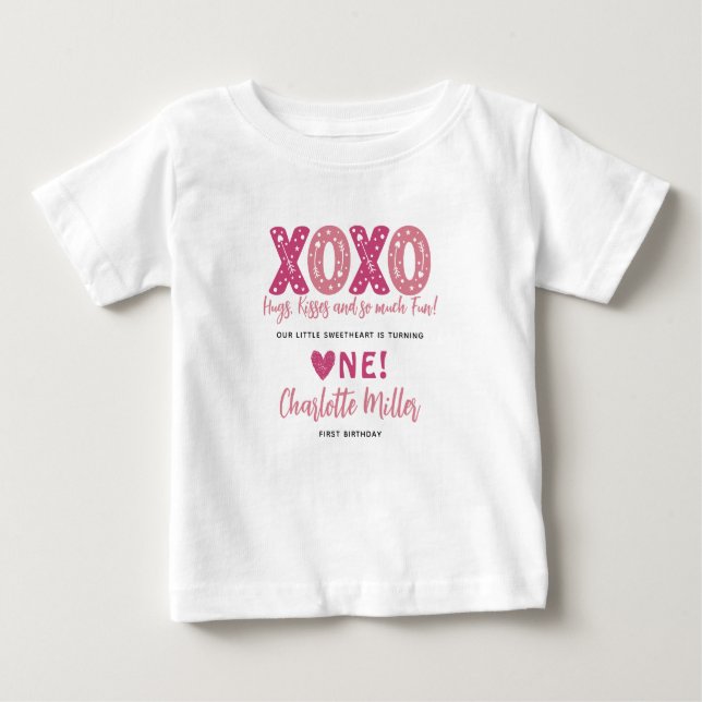 Camiseta De Bebé XOXO Abrazos y Besos Cumpleaños 1er Día de San Val (Anverso)