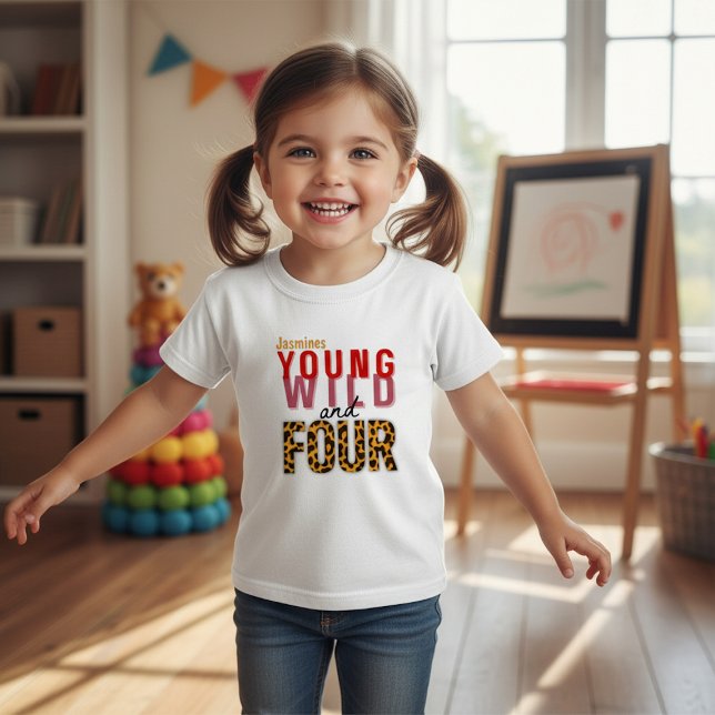 Camiseta De Bebé Young Wild and Four Leopard Print Birthday (Subido por el creador)