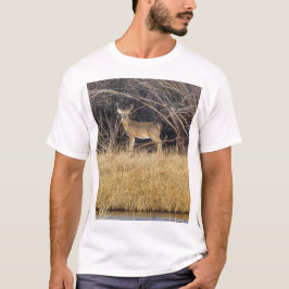 Camiseta de Ciervo en la Maleza