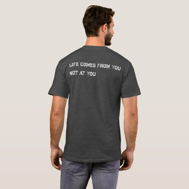 Camiseta de cita inspiradora con estampado minimal (Reverso completo)