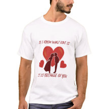 Camiseta de cuello blanco para hombres románticos