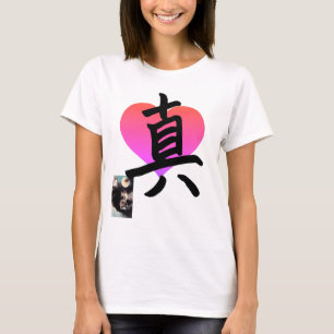 Camiseta de cuello V más grande para mujeres con K