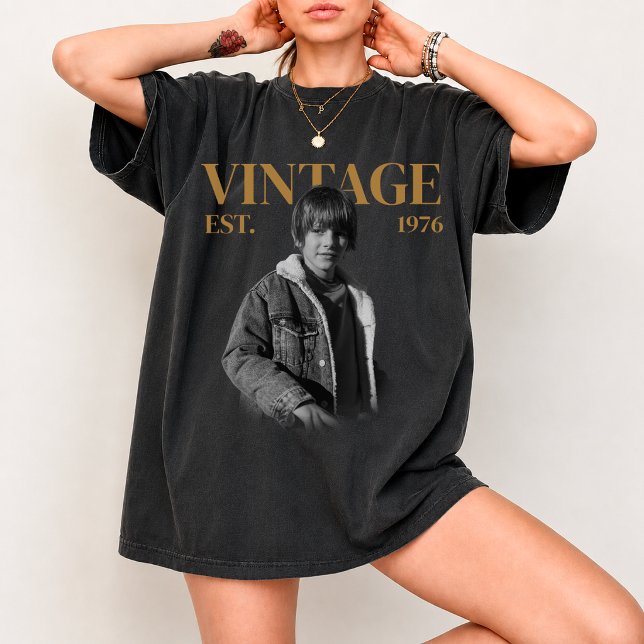 Camiseta de cumpleaños con foto vintage personaliz (Subido por el creador)