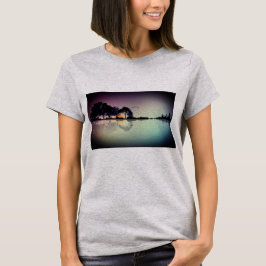 Camiseta de encargo de la reflexión del agua de la