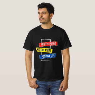Camiseta de época colorida