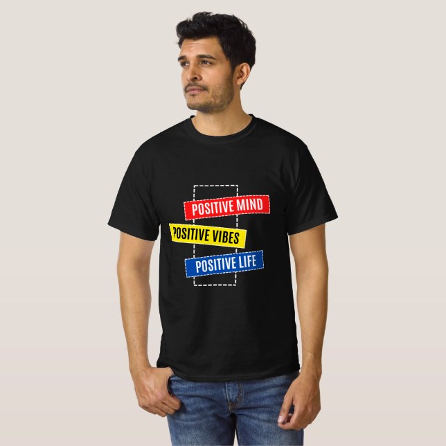 Camiseta de época colorida (Anverso completo)