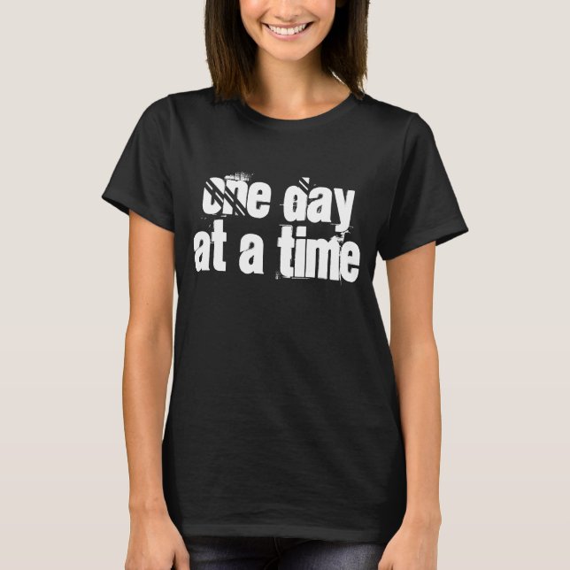Camiseta de eslogan de sobriedad de recuperación d (Anverso)
