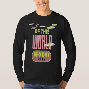 Camiseta De Este Espacio Retro Extranjero Del Día Mundial D