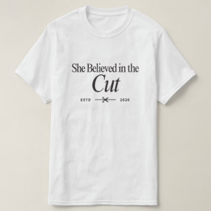 Camiseta de estilista para apreciar cortes de cabe