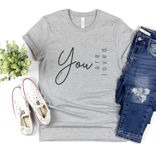 Camiseta de fe para mujeres | Eres amado (Subido por el creador)