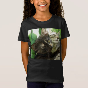 Camiseta de gatitos lindos acurrucados