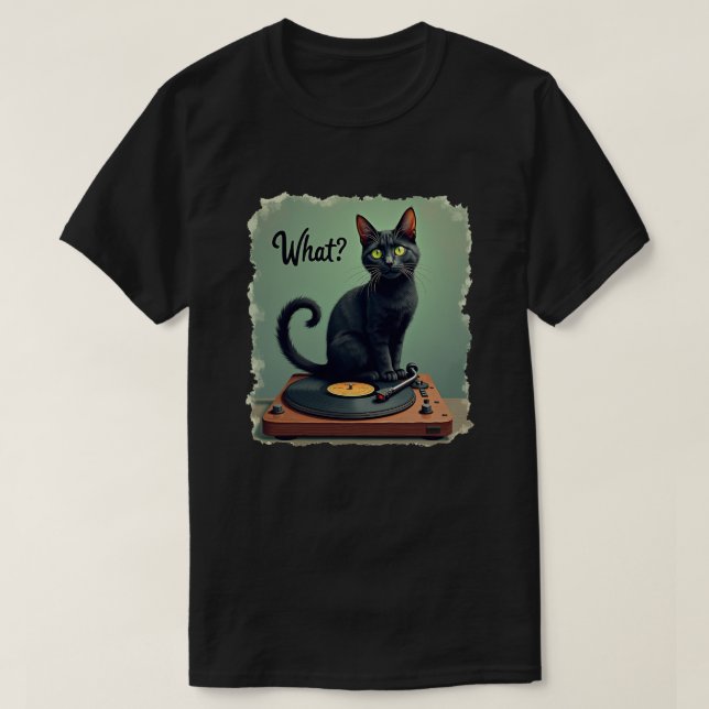 Camiseta de Gato Negro Sentado en Tocadiscos de Vi (Diseño del anverso)