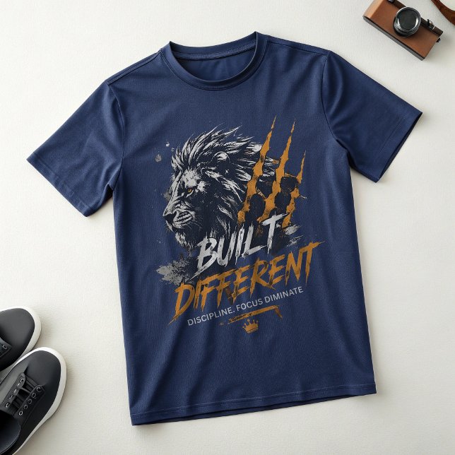 Camiseta de Gimnasio León Construido Diferente – S (Subido por el creador)