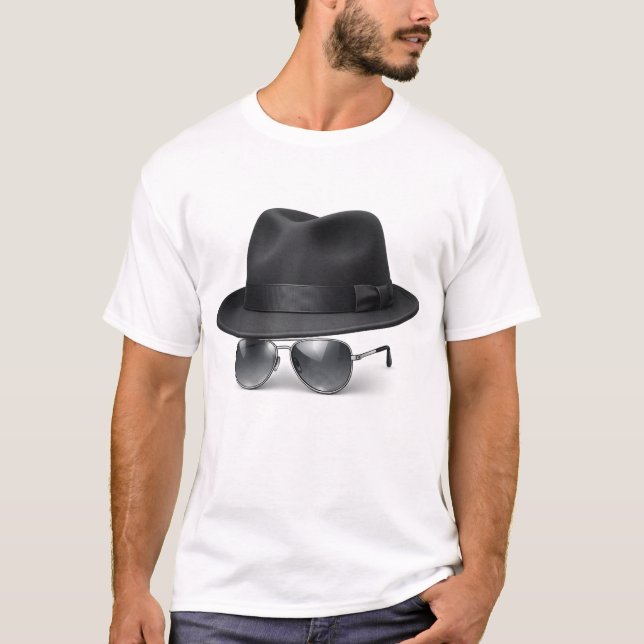 Camiseta de Gorra y Gafas  (Anverso)