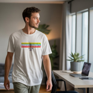 Camiseta de graduación moderna con arcoíris hacia 
