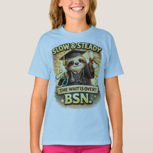 Camiseta de graduada de BSN de perezoso   Lento y 