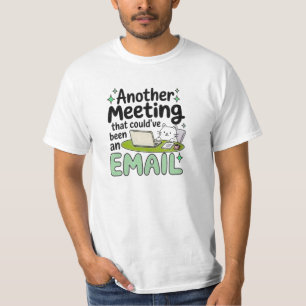 Camiseta de humor de oficina con estética de guión