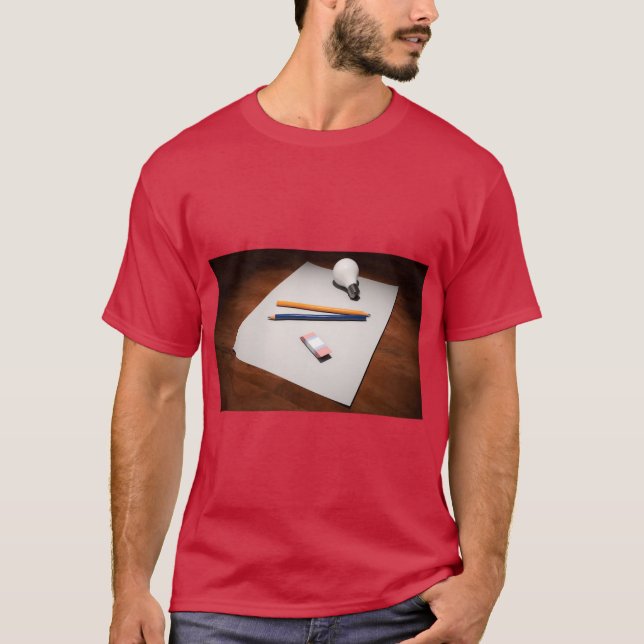 Camiseta de Idea en Papel con Boceto a Pluma (Anverso)