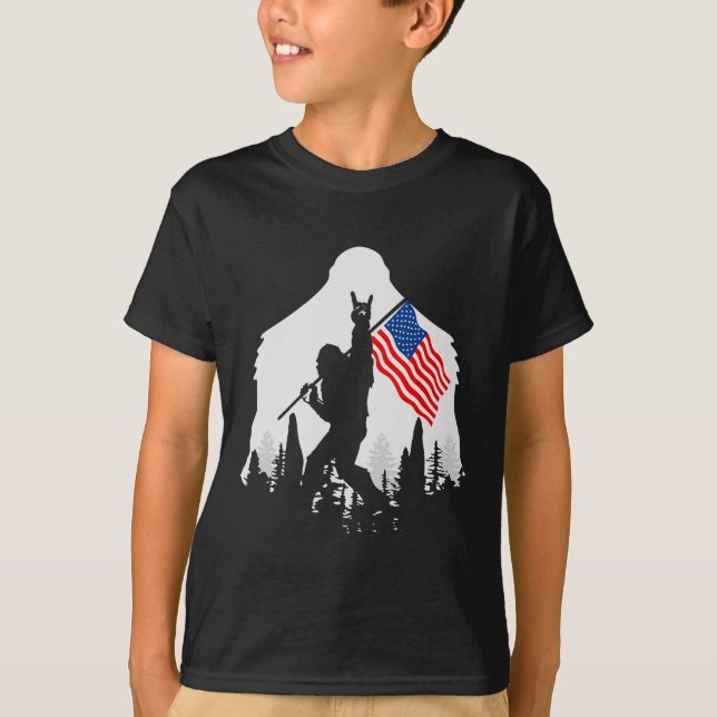 Camiseta De Julio Shirt Bigfoot Sasquatch Bandera Estadouni (Anverso)