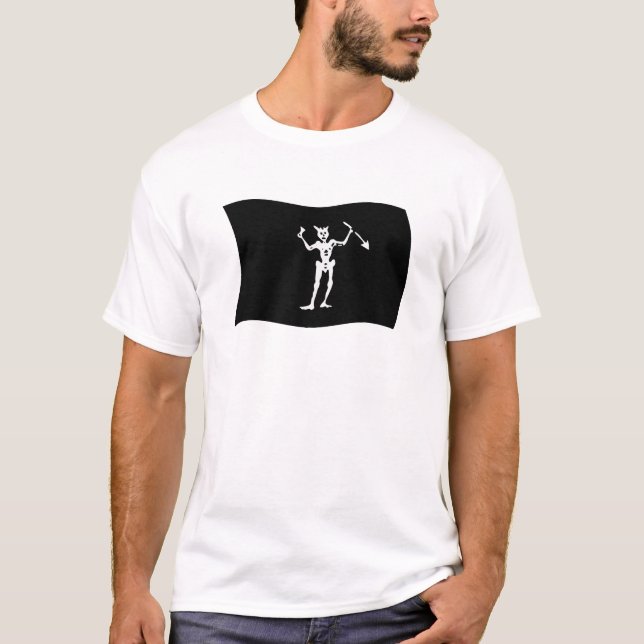 Camiseta de la bandera de Barbanegra (Anverso)