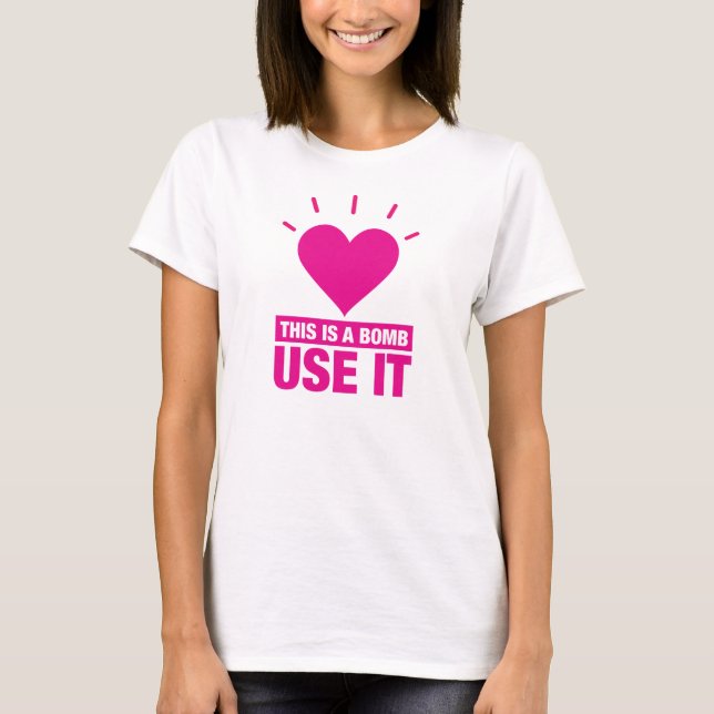 Camiseta de la bomba de amor (Anverso)