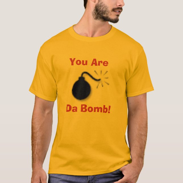 Camiseta de la bomba de DA (Anverso)